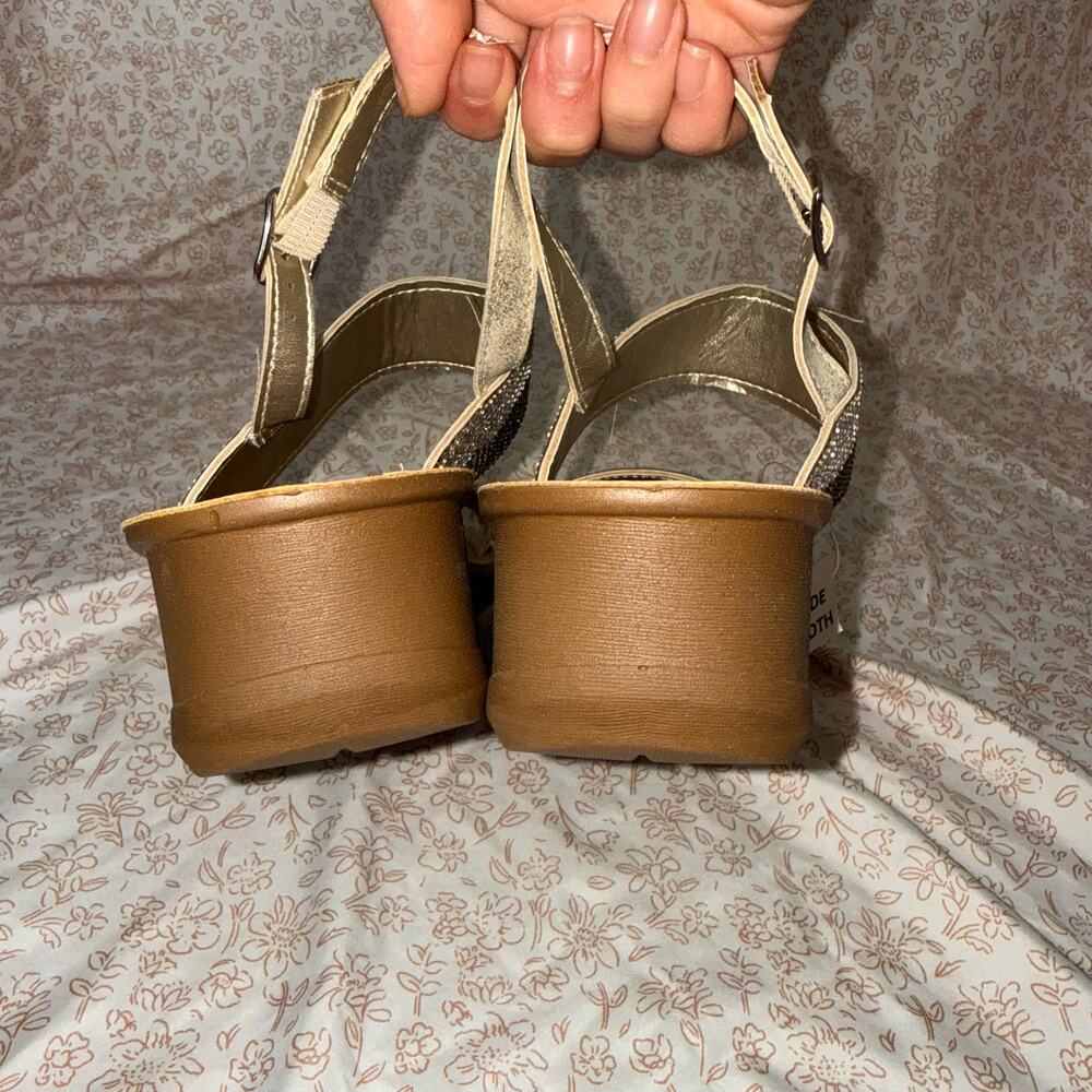 Daisy Fuentes Rhinestone Sandals - Picture 3 of 7